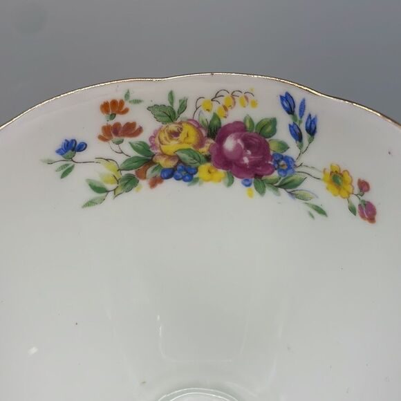 Vintage Royal Grafton Pink Floral Bouquet Tea Cup and Saucer Gold Trim - Picture 10 of 16